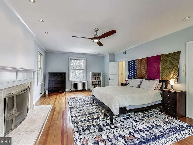 5809 Grosvenor Ln — Photo 15