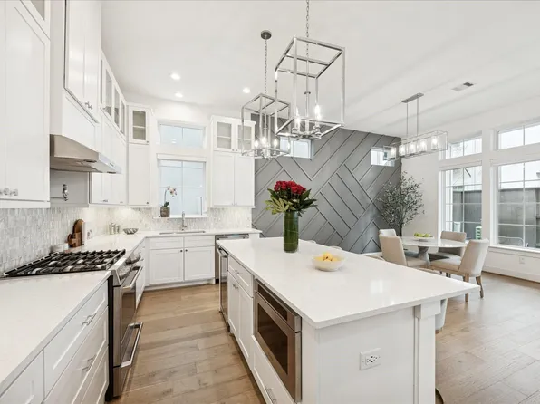 3509 Bridgewater Oaks Ln, Houston, TX 77055