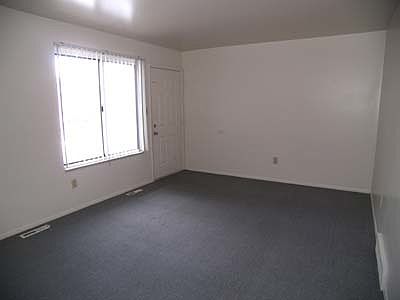 2nd image of 40 Lima St