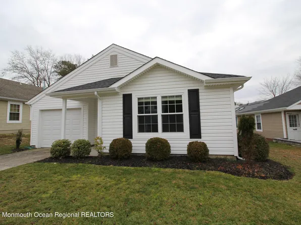 145 Pine Oak Blvd, Barnegat, NJ 08005