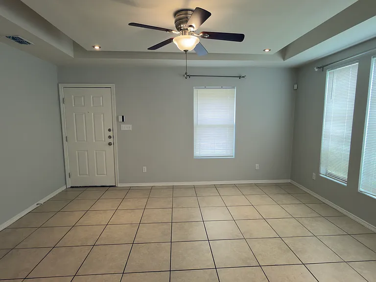 2324 W Stubbs St #3 — Photo 22