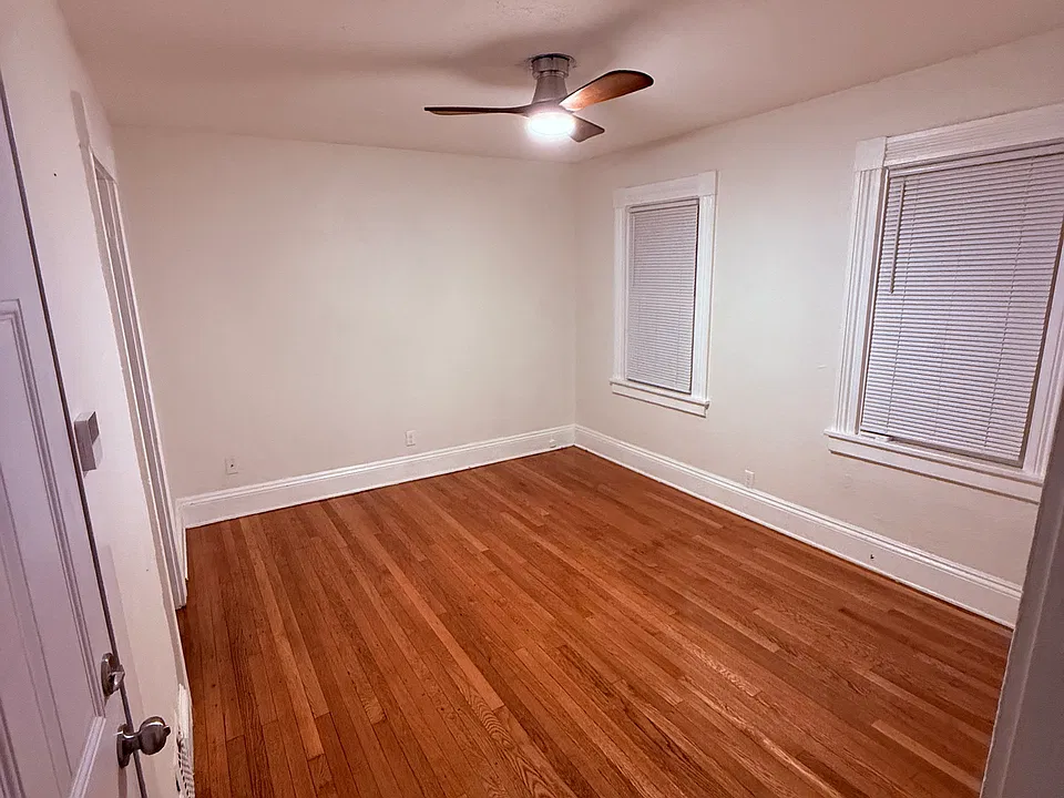 402 Pearl St #3
