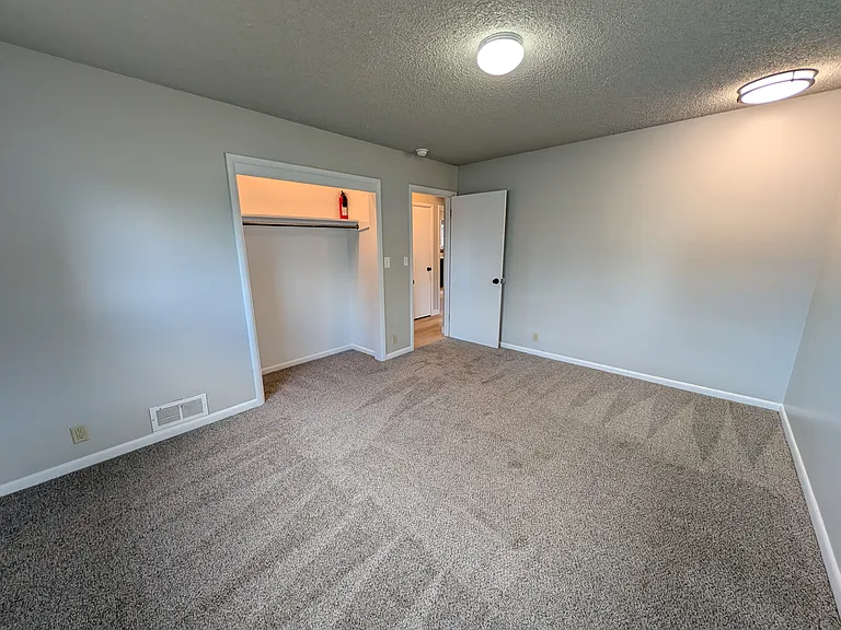 4281 S Orchard Ave — Photo 9