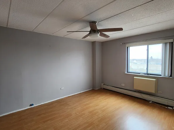 92-29 Queens Boulevard image 14 of 23