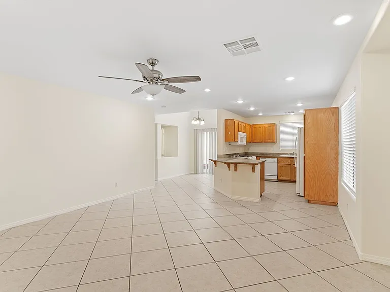 7268 Vinca Rd — Photo 6