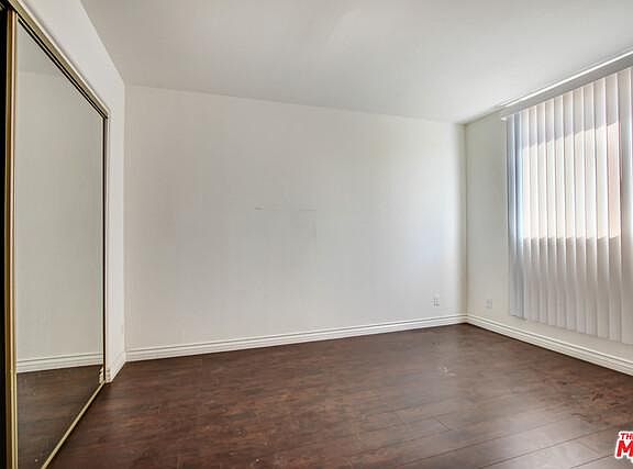 5th image of 3122 S Canfield Ave
