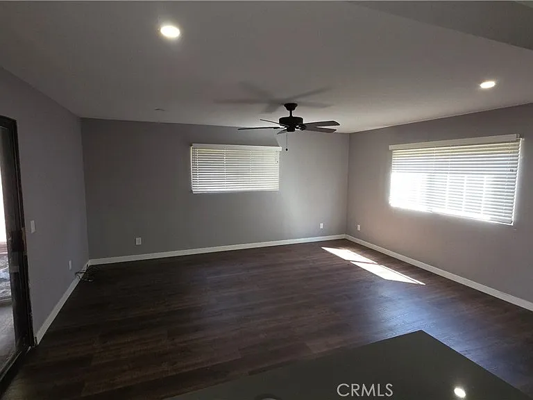 9840 Amsdell Ave — Photo 4