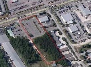 5820 Market St, Wilmington, NC 28405