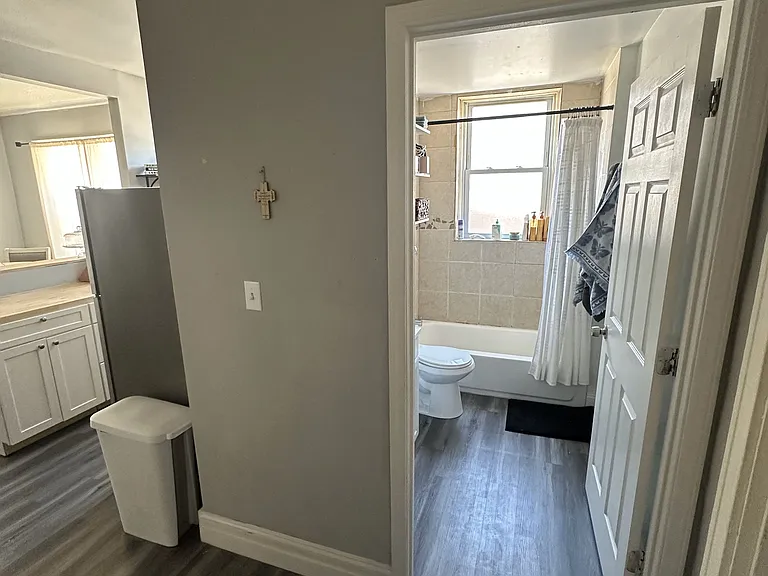 3235 Lafayette Ave #1W — Photo 15