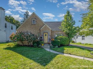 838 Aberdeen St NE, Grand Rapids, MI 49505