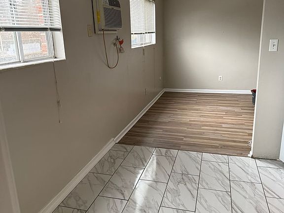 4th image of 7312 Rockwell Ave #5
