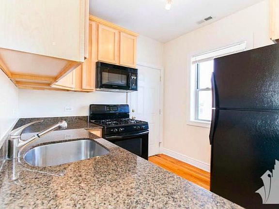 4th image of 1214 W Waveland Ave #1216-3