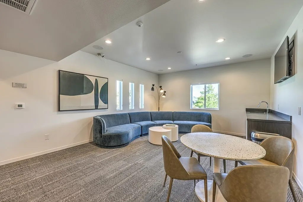 Beaumont Luxury Living — Photo 1
