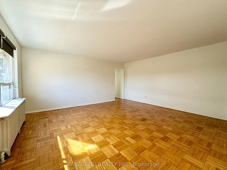 2696 Lake Shore Blvd W #5 — Photo 13