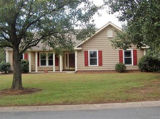 11000 Lystra Ln, Charlotte, NC 28262