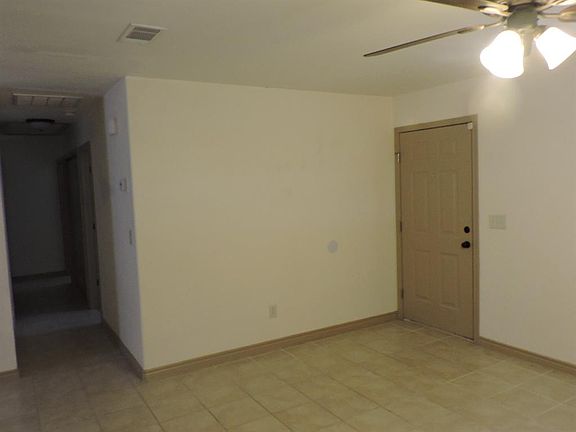 4th image of 1705 Peach St