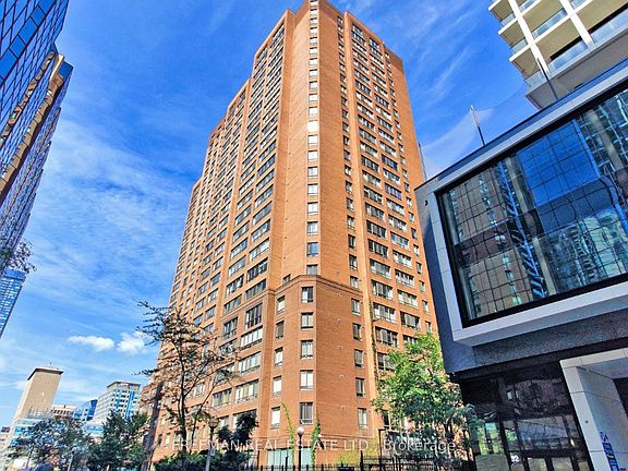 3rd image of 633 Bay St #2405