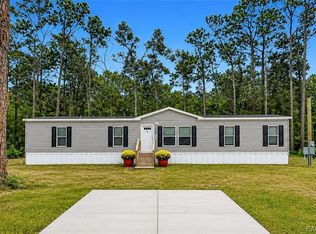 10055 W Ohio Dr, Crystal River, FL 34428