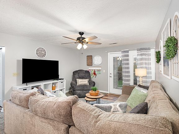 5th image of 10567 Lynn Ln Unit 8