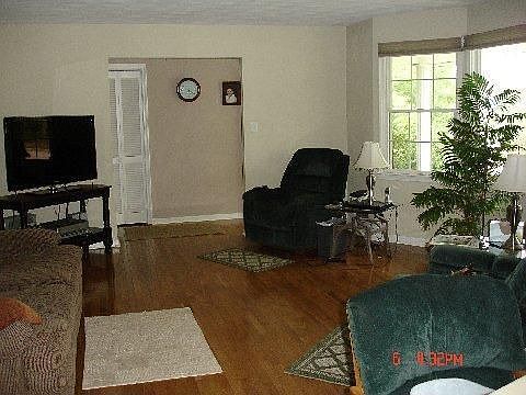 4th image of 1333 Vista Campo