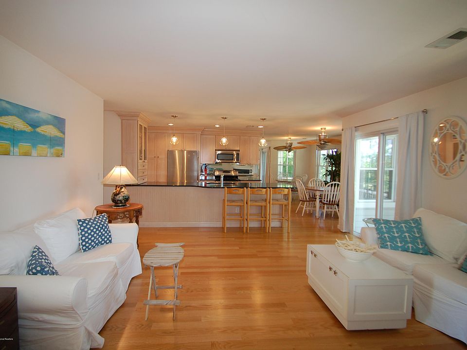 1st image of 320 Waters Edge Dr #20BA