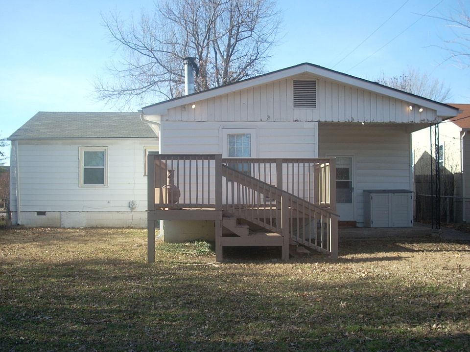 2nd image of 3327 S Knoxville Ave