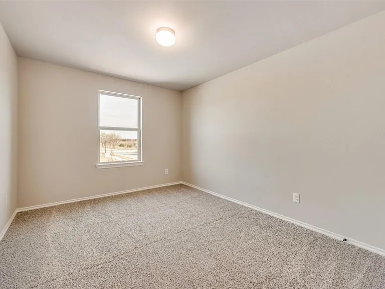 1800 Winecup Dr — Photo 5