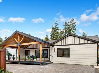 8955 SW Club Meadow Ln, Portland, OR 97225