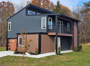 2632 Peach Ln, Wooster, OH 44691