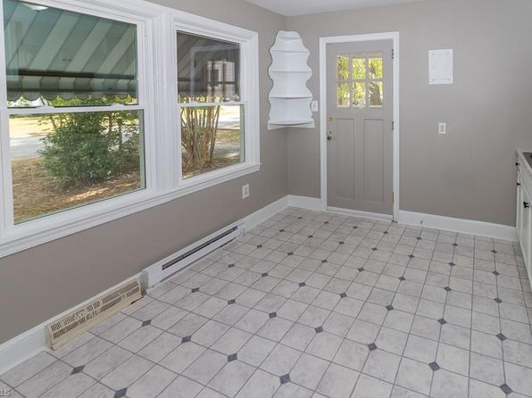 1114 McCormick St, Greensboro, NC 27403