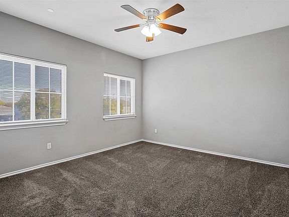 3rd image of 612 Meadow View Ct APT 101