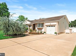 856 Estates Blvd, Hamilton, NJ 08690