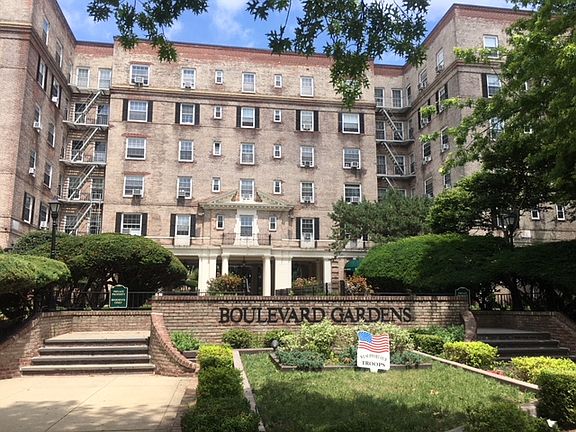 2nd image of 56-07 31st Ave APT 6E