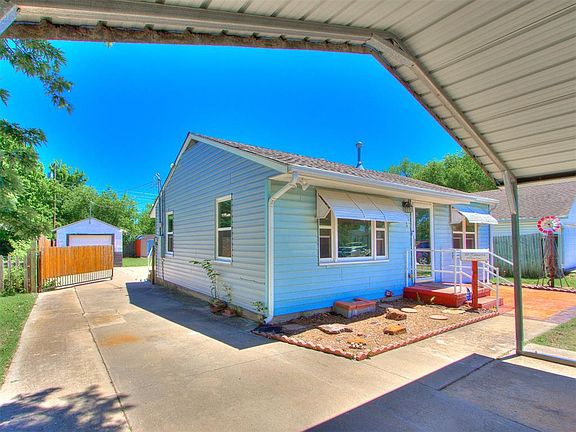 3rd image of 619 Villa Dr