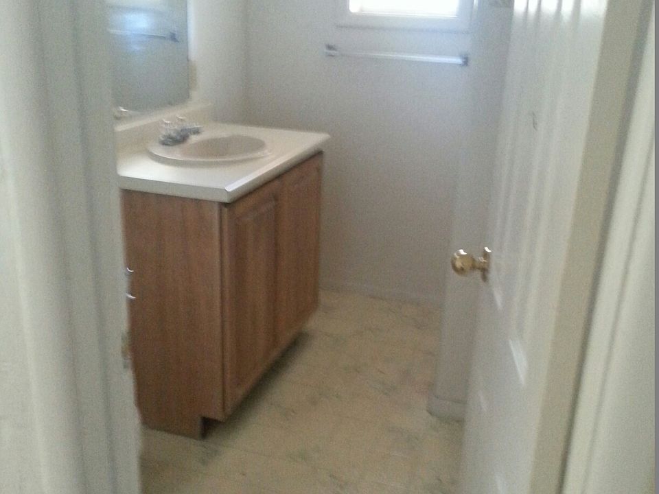 2nd image of 200 W 32nd St APT 3