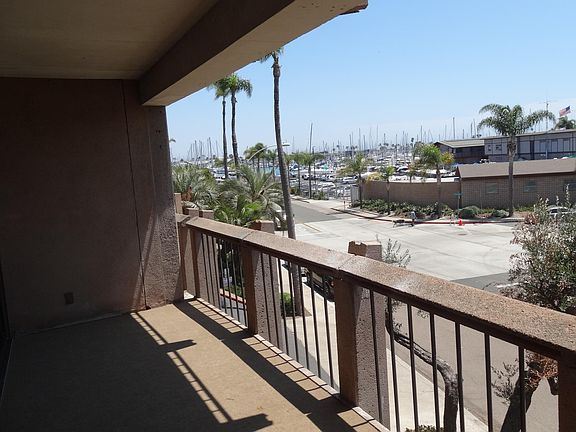 3rd image of 1150 Anchorage Ln Unit 203