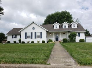 2125 Spring Pl, Bolivar, MO 65613