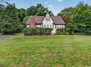 1208 Pompton Ave, Cedar Grove, NJ 07009