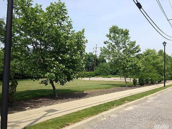 3rd image of N Main St