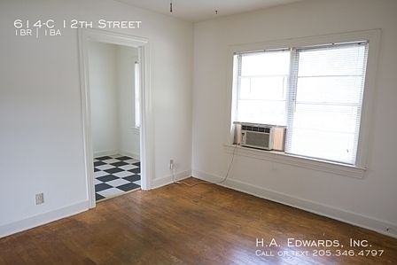 2nd image of 614 12th St APT C