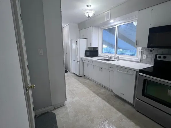 199 Dixie Cres, Waterloo, ON N2J 3K9