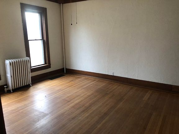 4th image of 5014 N Illinois St