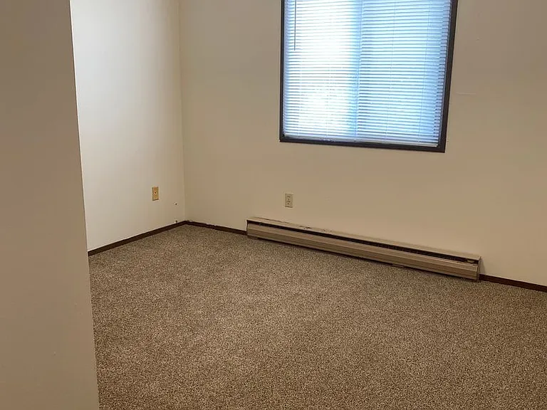 Silver Leaf Apartments — Photo 59