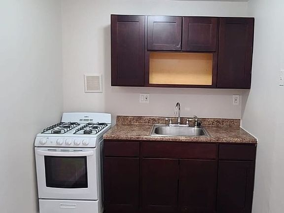 3rd image of 6021 N Park Ave #A4