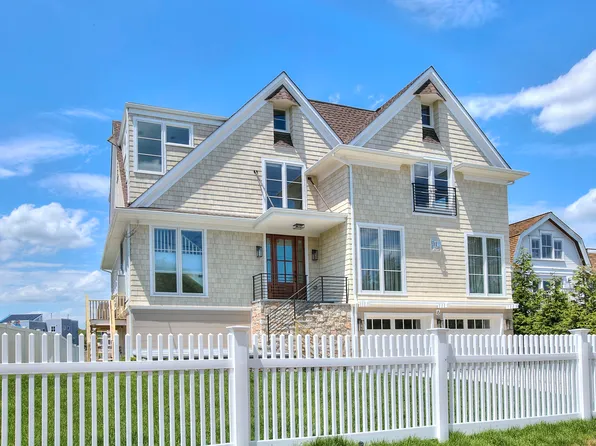 6 Plover Ln, Westport, CT 06880