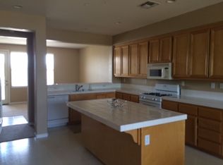 2571 Edgewater Dr, Santa Rosa, CA 95407