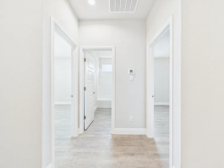 2304 Blackcap St — Photo 33