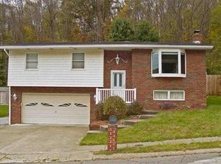 203 Basil Dr, Weirton, WV