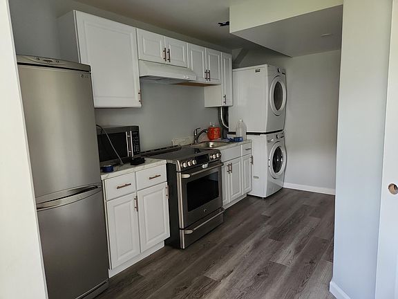 2nd image of 505 Lynch St