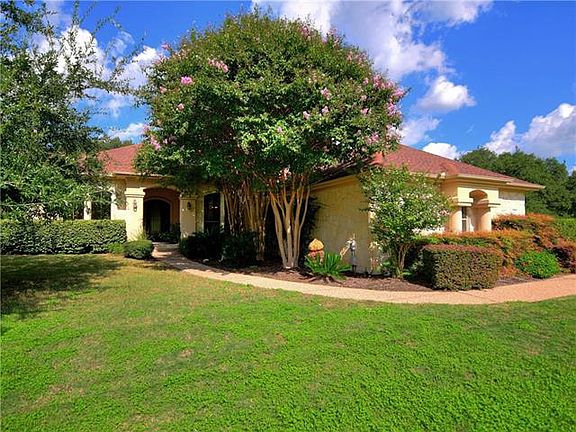 3rd image of 606 Lakeway Dr